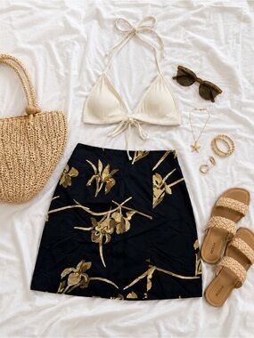 Tommy Bahama Black and Tan Floral Pencil Skirt
